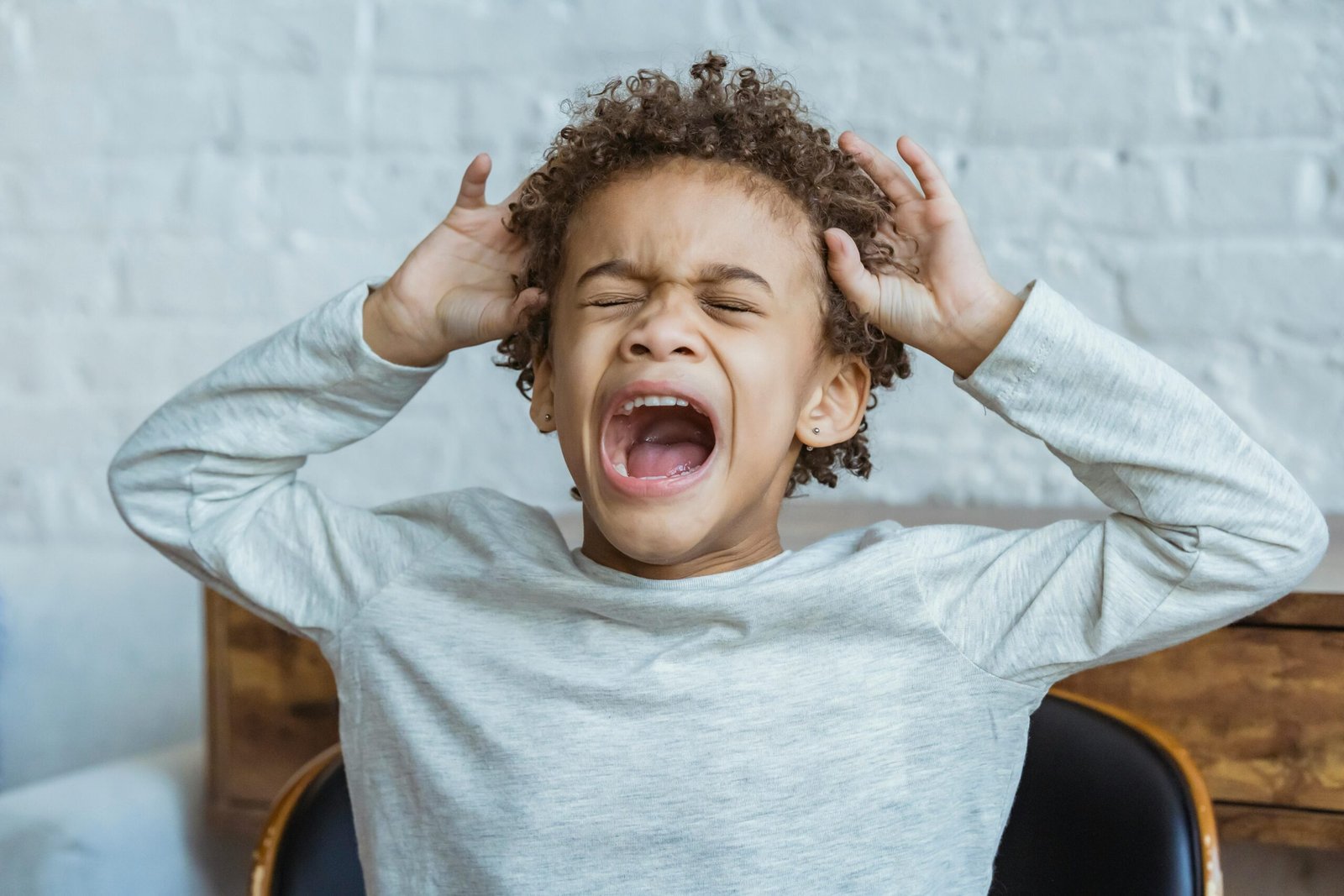 Understanding and supporting a child's emotional needs during a tantrum